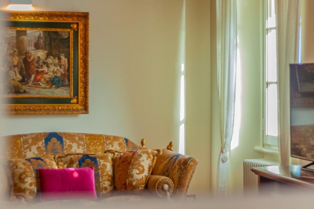 아바디아 Aglaia Luxury Lake View By Wonderful Italy 아파트 외부 사진
