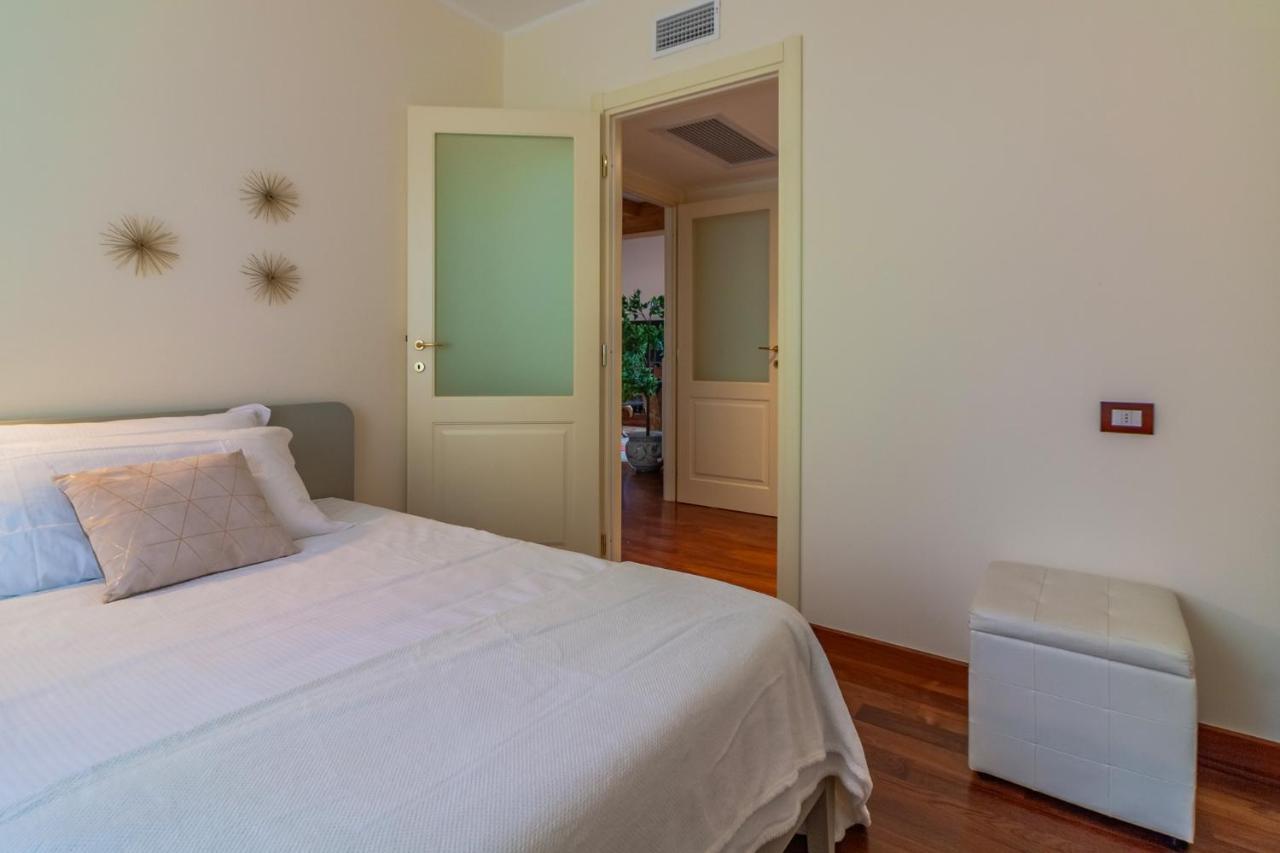 아바디아 Aglaia Luxury Lake View By Wonderful Italy 아파트 외부 사진